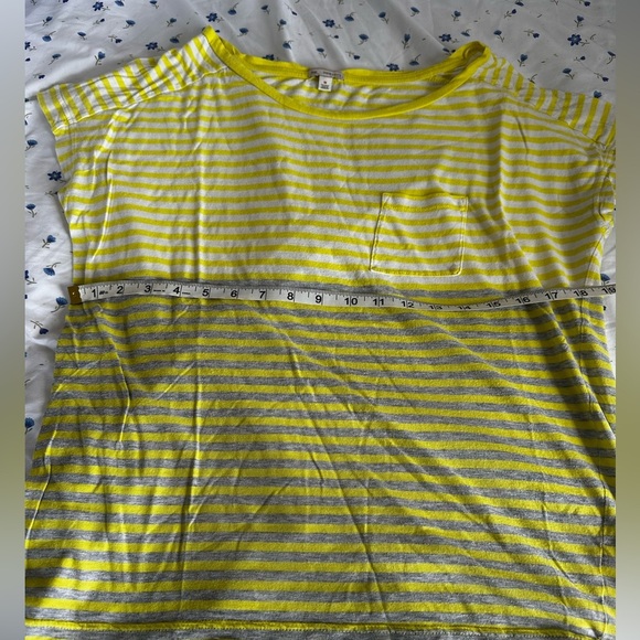 Women's Gap Cap Sleeve Medium Basic T Shirt Yellow White Grey Stripes. - Picture 3 of 10